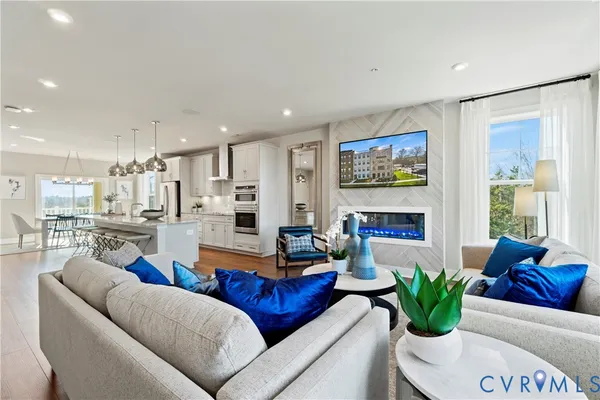 a view of entryway and hall