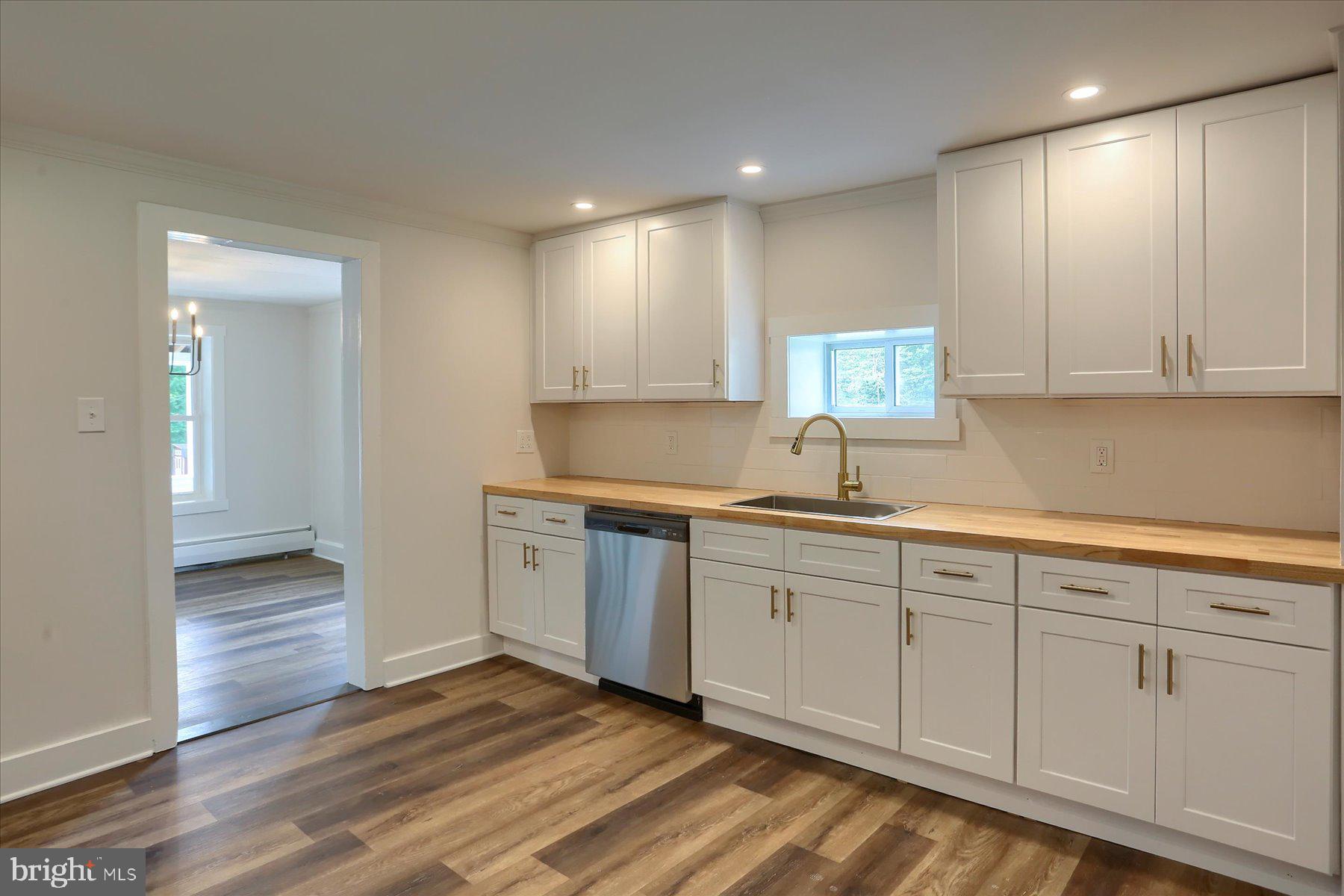 907 George Street Coatesville, PA 19320 - Photo 11 of 37