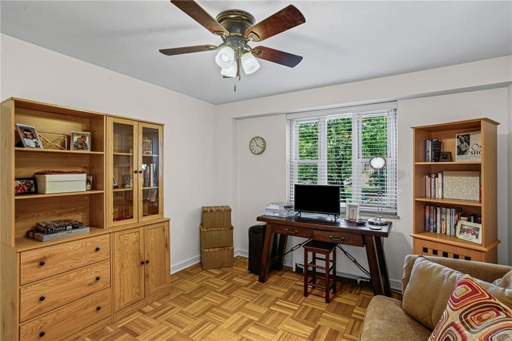 4601 Fifth Avenue, Unit 221 Pittsburgh, PA 15213 - Photo 25 of 44