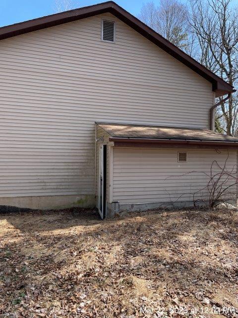 1718 Johns Road Effort, PA 18330 - Photo 3 of 13 Gallery Image 3