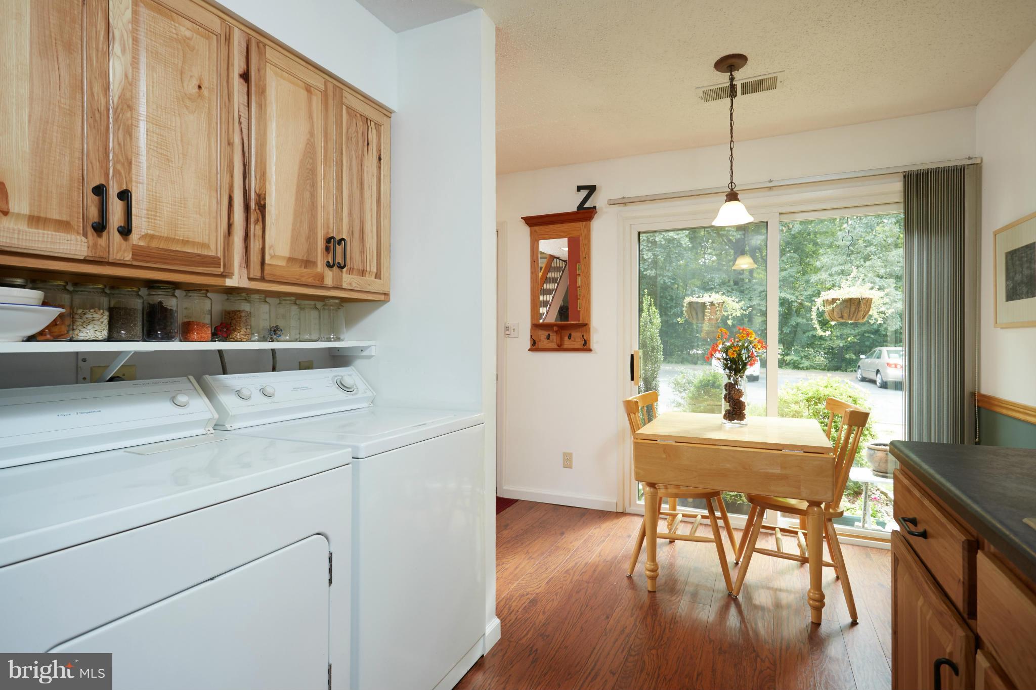 2267 Coppersmith Square Reston, VA 20191 - Photo 20 of 25 Kitchen