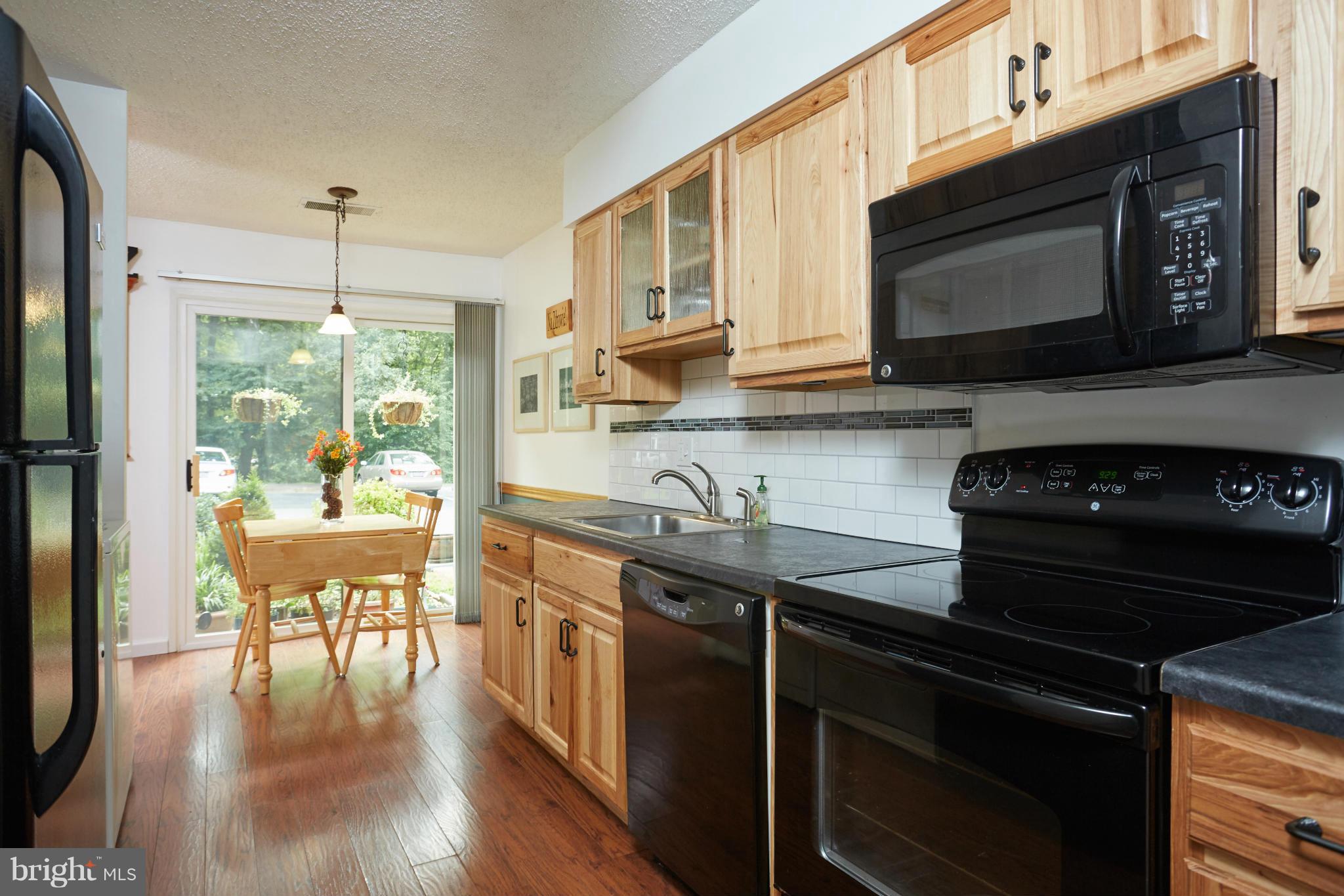 2267 Coppersmith Square Reston, VA 20191 - Photo 3 of 25 Kitchen