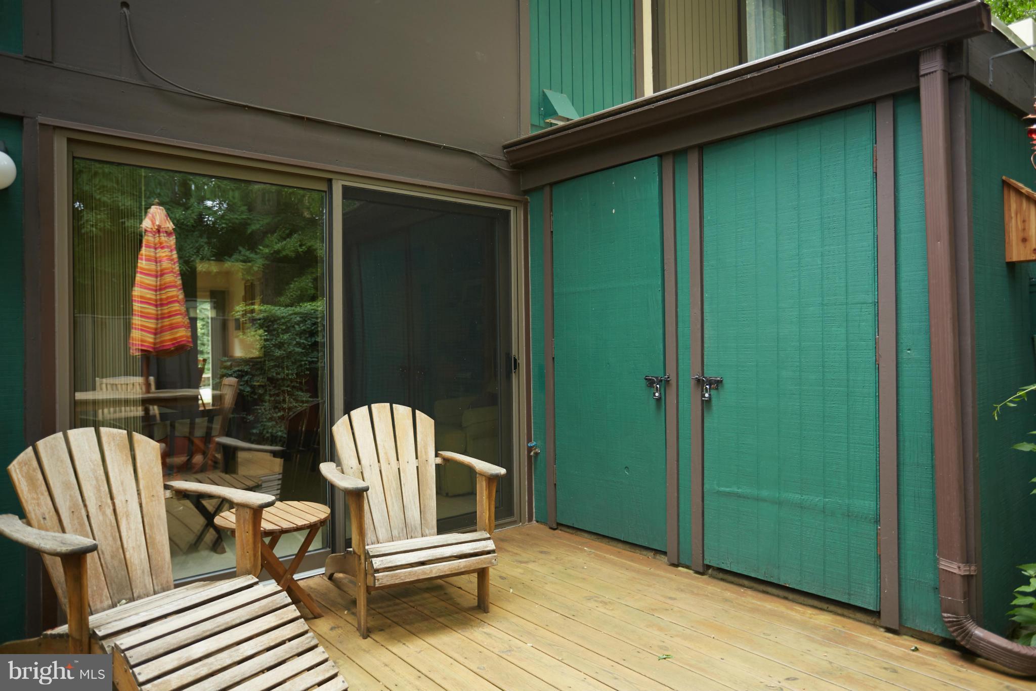 2267 Coppersmith Square Reston, VA 20191 - Photo 23 of 25 Rear Deck