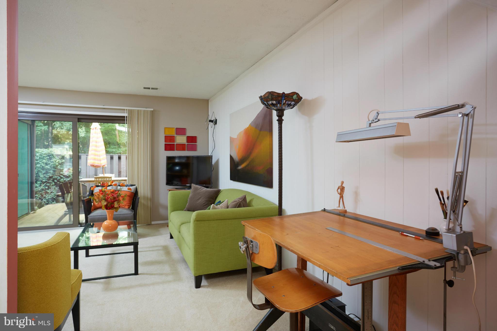 2267 Coppersmith Square Reston, VA 20191 - Photo 7 of 25 Living Room
