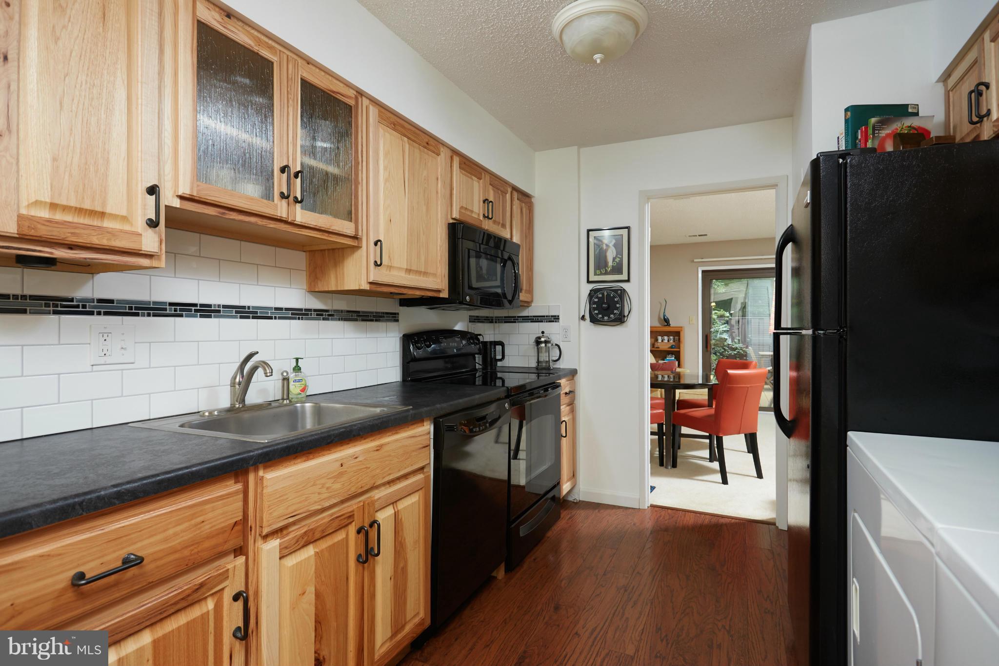 2267 Coppersmith Square Reston, VA 20191 - Photo 8 of 25 Remodeled Kitchen