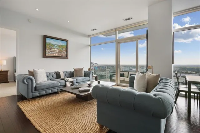 $520,000 | 45 Ivan Allen Jr Boulevard Northwest, Unit 2203, Atlanta, GA 30308