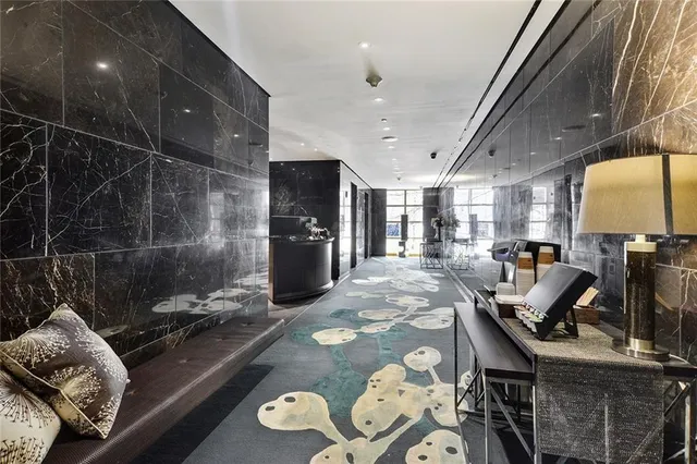 $520,000 | 45 Ivan Allen Jr Boulevard Northwest, Unit 2203, Atlanta, GA 30308