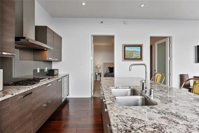 $520,000 | 45 Ivan Allen Jr Boulevard Northwest, Unit 2203, Atlanta, GA 30308