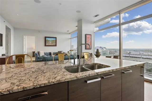 $520,000 | 45 Ivan Allen Jr Boulevard Northwest, Unit 2203, Atlanta, GA 30308