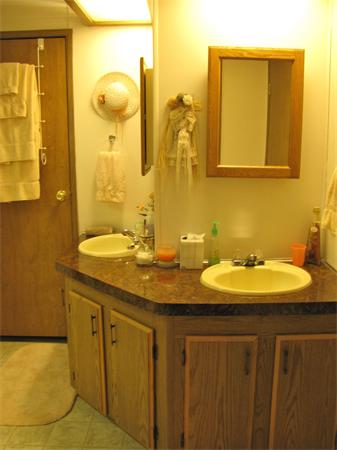 16 Williams Way Westfield, MA 01085 - Photo 9 of 11 Gallery Image 9