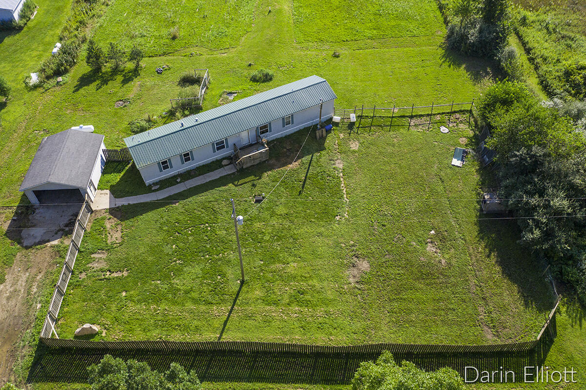6350 Stedman Road Fenwick, MI 48834 - Photo 3 of 24 IMG_1020