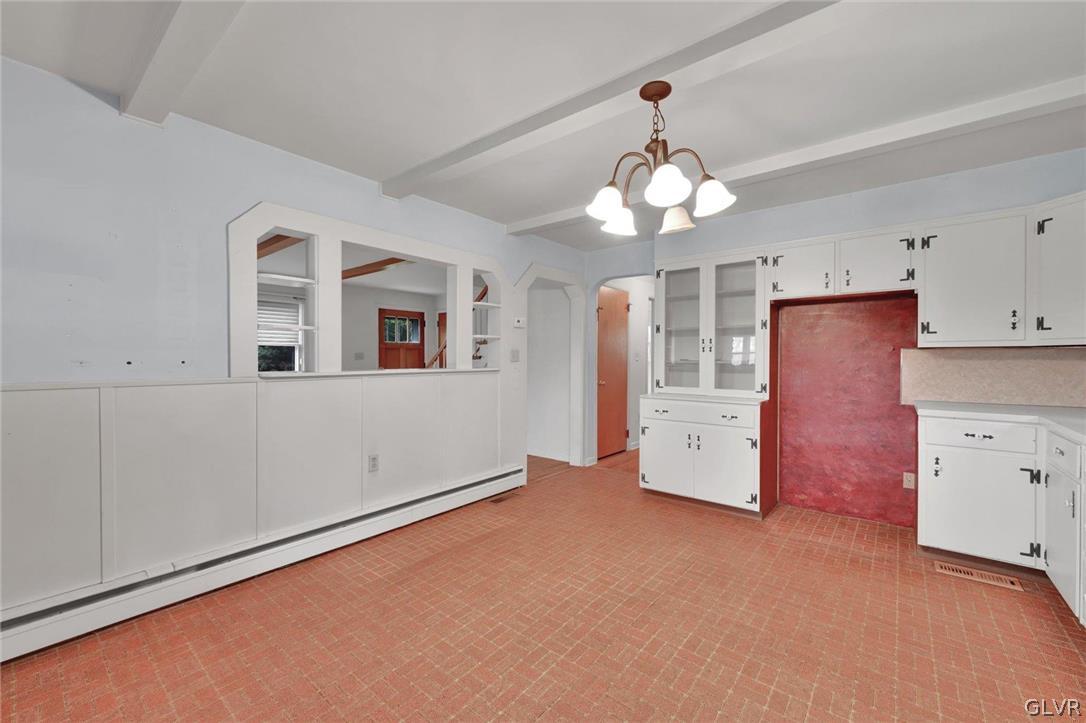 28 Werley Road Allentown, PA 18104 - Photo 7 of 32 Gallery Image 7