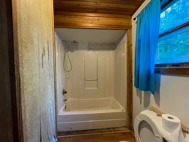 $260,000 | 1218-1222 Lake Shore Drive West, Ashland, WI 54806