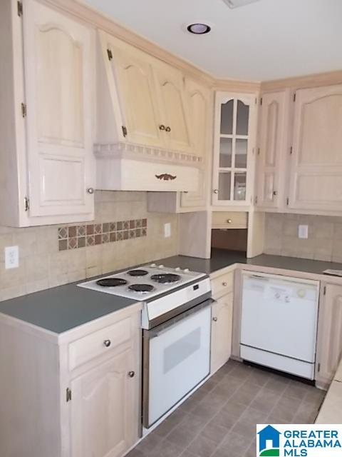 104 Greenfield Circle Alabaster, AL 35007 - Photo 5 of 20