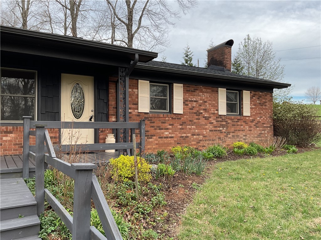 3162 Chestnut Grove Church Road Sparta, NC 28675 - Photo 5 of 48