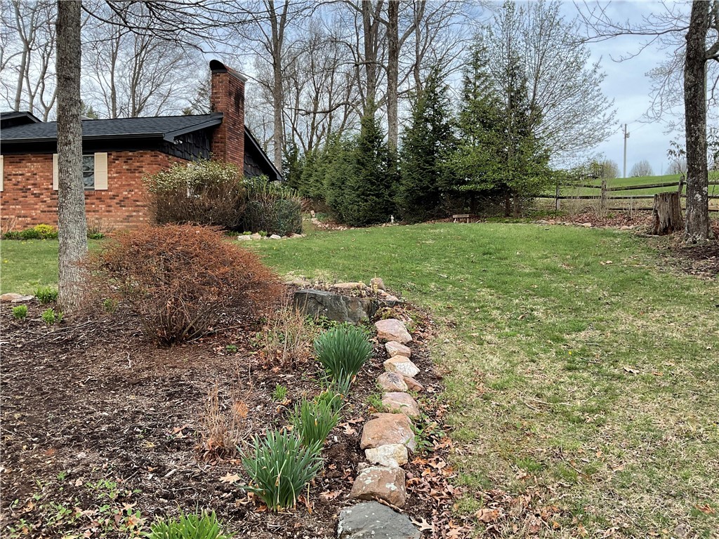 3162 Chestnut Grove Church Road Sparta, NC 28675 - Photo 8 of 48