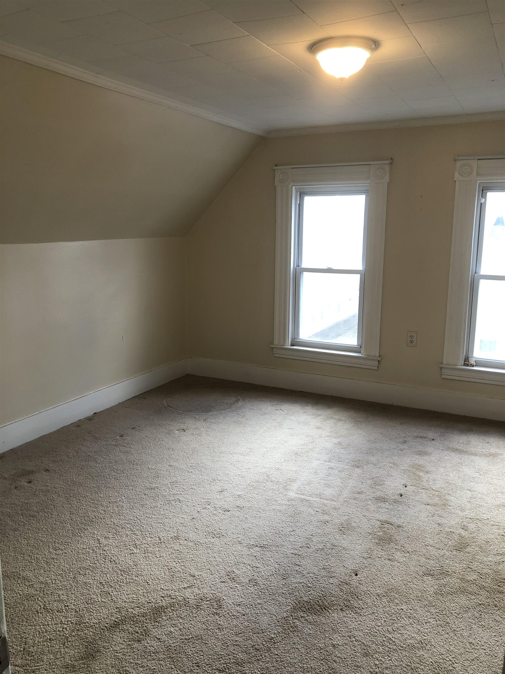 429 Cartier Street Manchester, NH 03102 - Photo 9 of 9