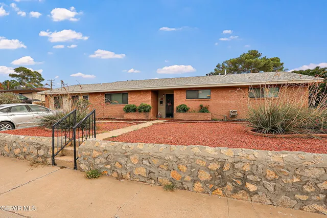 $329,000 | 313 Granada Avenue, El Paso, TX 79912