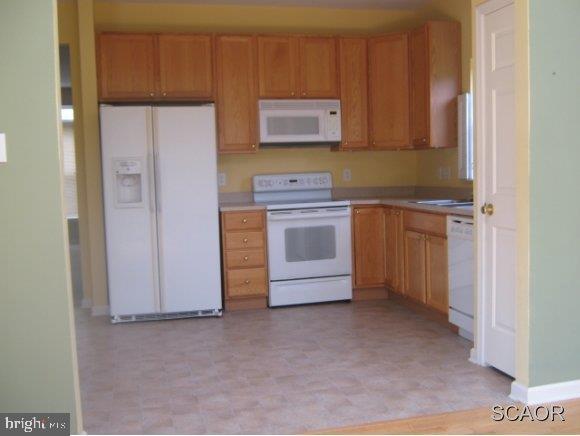 24 Calvert Street, Unit 62 Ocean View, DE 19970 - Photo 5 of 12 Gallery Image 5