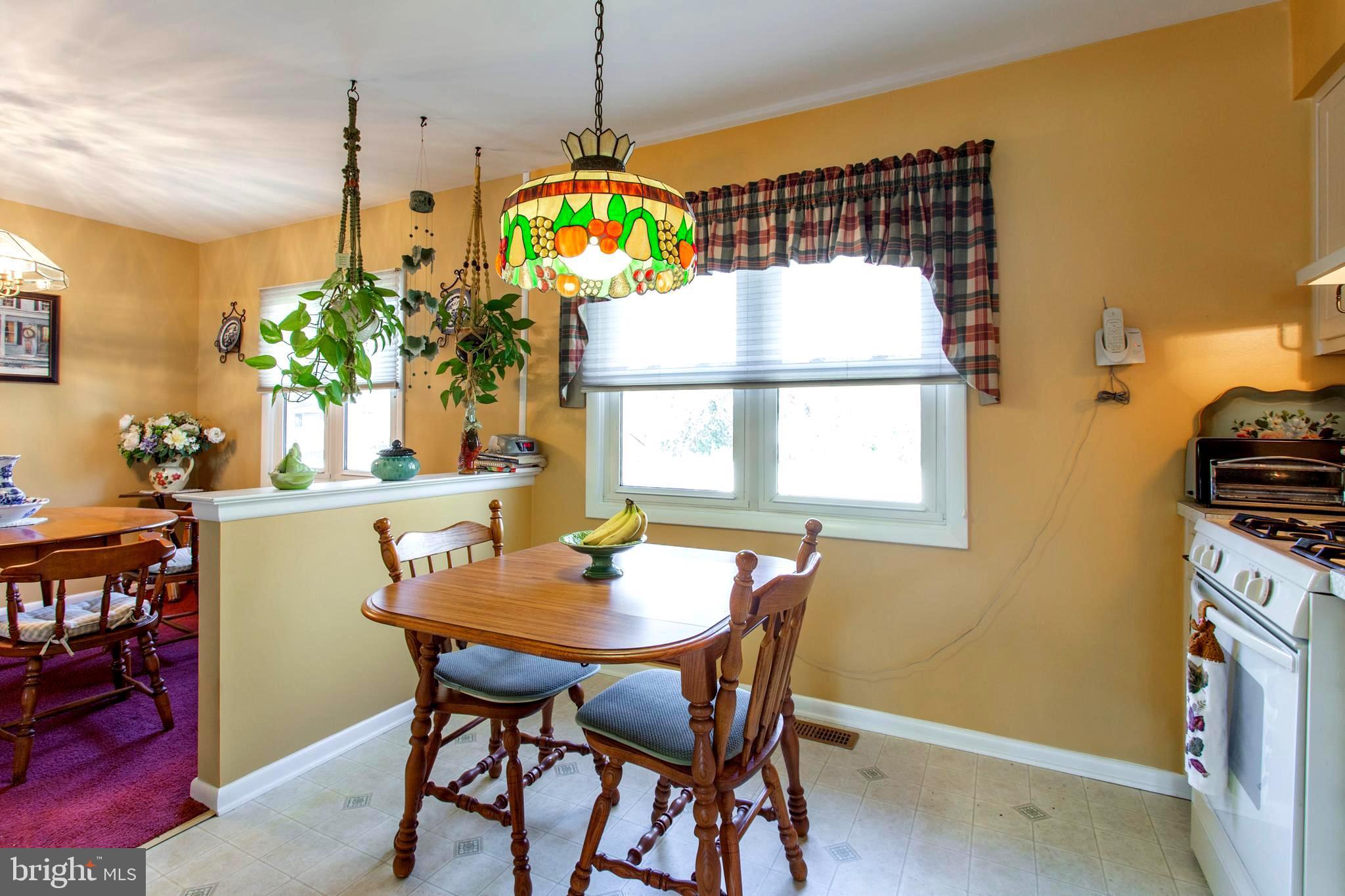 59 Trent Road Blackwood, NJ 08012 - Photo 9 of 25 Eat-in kitchen