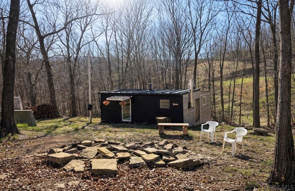 507 Mowry Road Manns Choice, PA 15550 - Photo 6 of 9