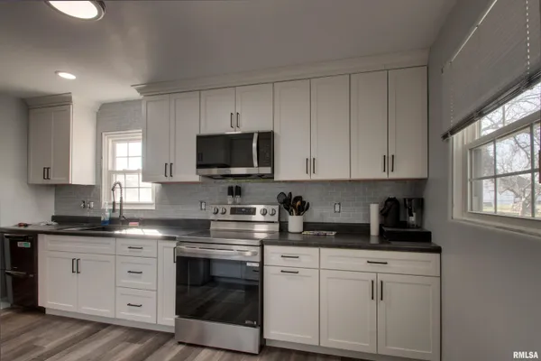 $269,900 | 2901 Riverside Terrace, Quincy, IL 62305
