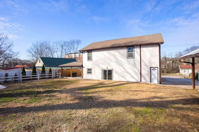 $599,900 | 239 East Bledsoe Street, Gallatin, TN 37066