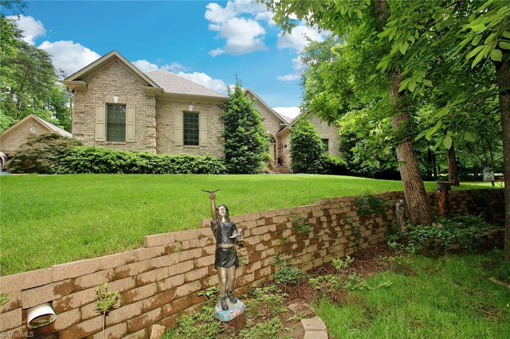 1900 Ridge Oaks Court Oak Ridge, NC 27310 - Photo 3 of 25