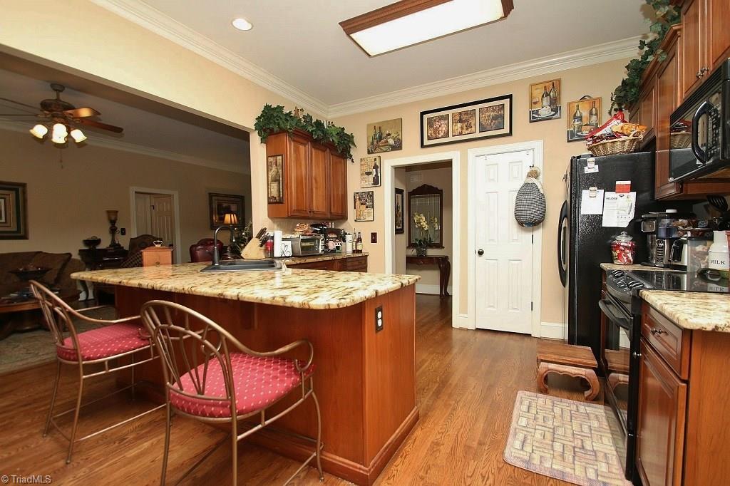 1900 Ridge Oaks Court Oak Ridge, NC 27310 - Photo 10 of 25