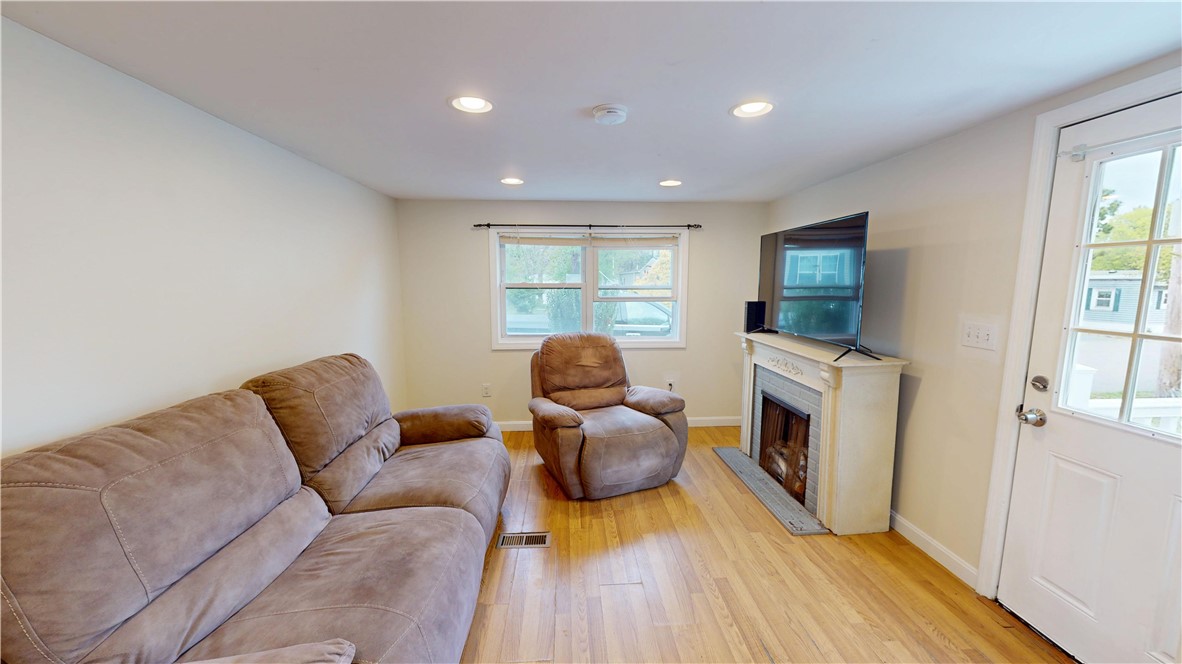 14 Krzak Road North Kingstown, RI 02852 - Photo 18 of 37