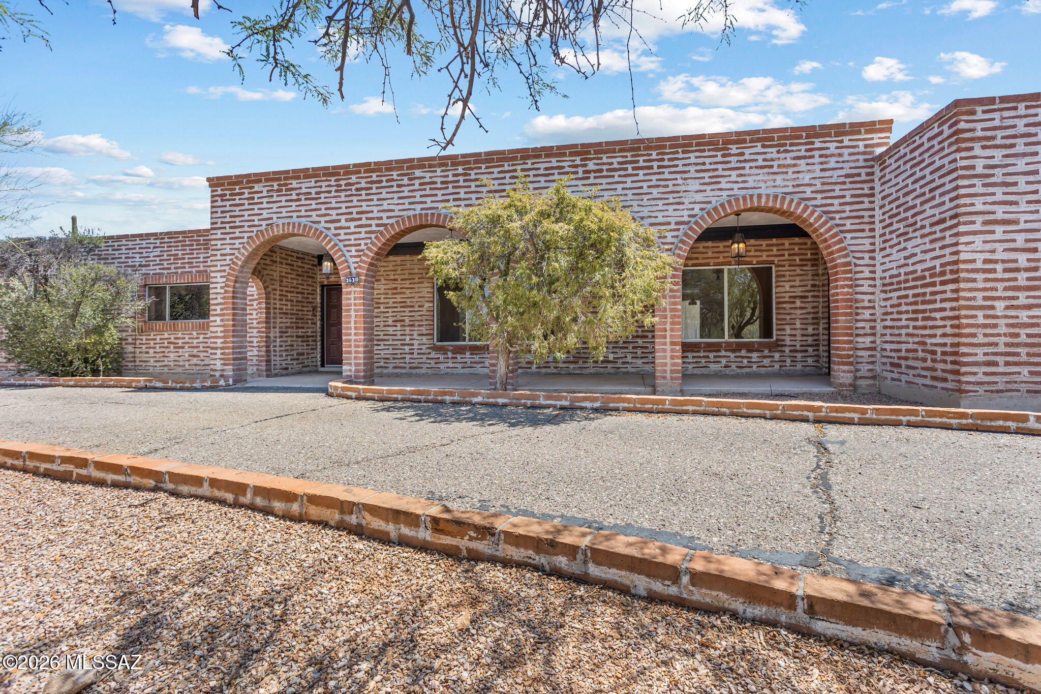 3630 North Pantano Road Tucson, AZ 85750 - Photo 4 of 43 3-web-or-mls-3630 N Pantano Rd-38