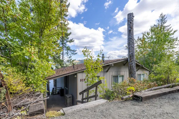 $780,000 | 815 West Edgewater Court, Worley, ID 83876