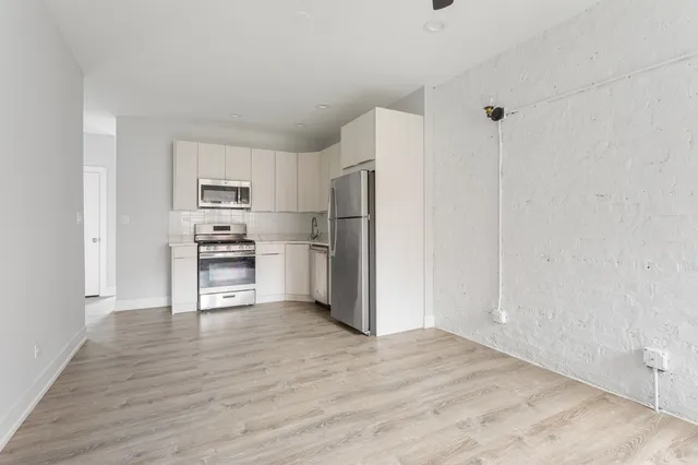 $2,193 | 6114 North Winthrop Avenue, Unit 1N, Chicago, IL 60660