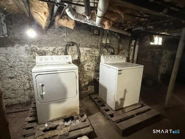 60 Capitol Avenue Meriden, CT 06451 - Photo 25 of 30 a utility room with dryer and washer