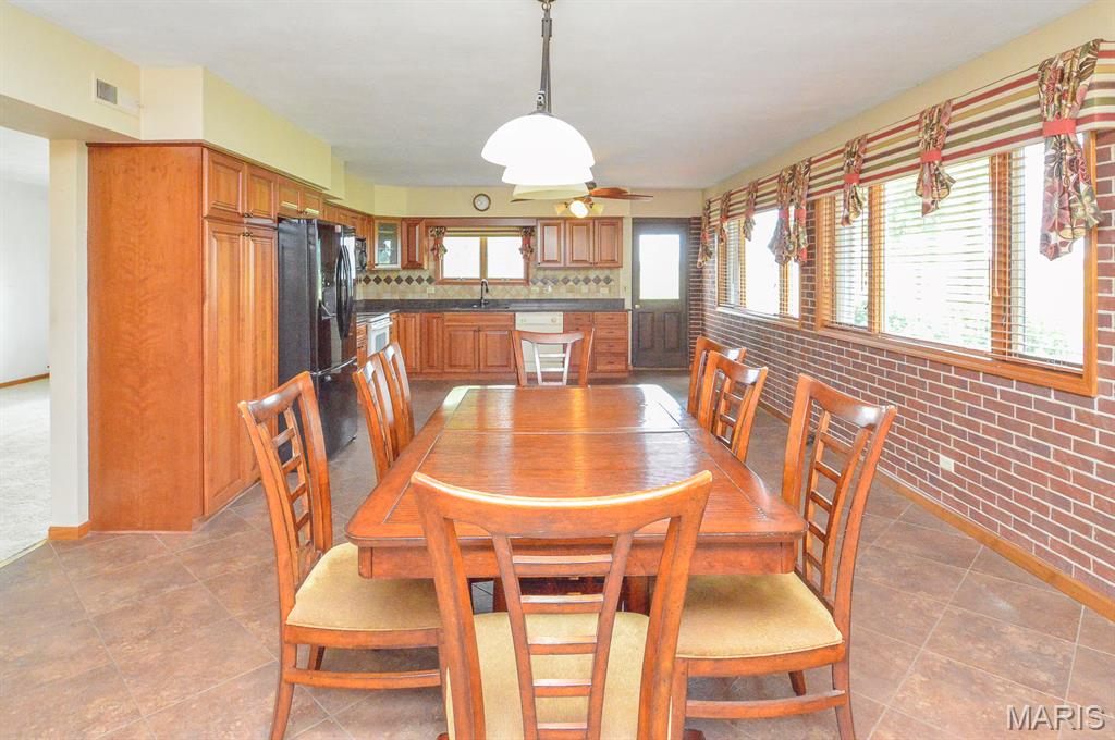 2430 Beckmann Road Lenzburg, IL 62255 - Photo 11 of 54
