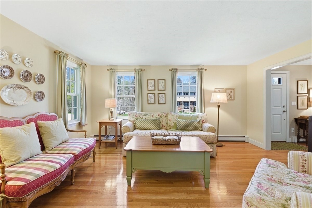 7 Tanglewood Road Walpole, MA 02032 - Photo 18 of 40