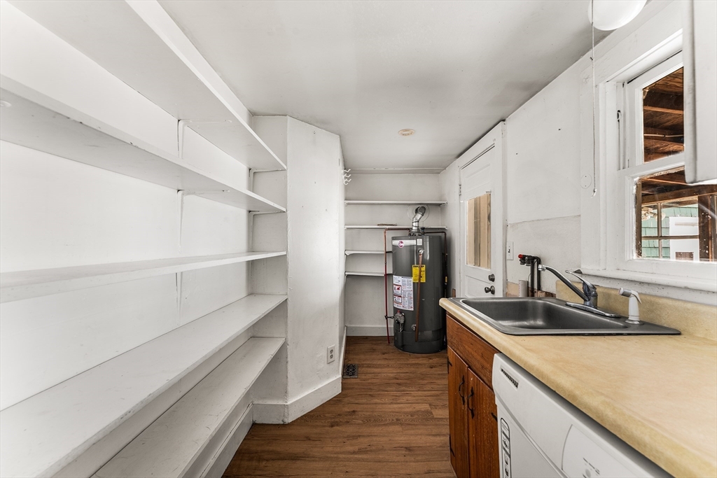 170 Wareham Road Marion, MA 02738 - Photo 12 of 30