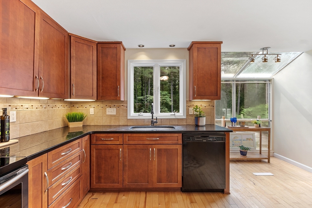 12 Green Needles Road Littleton, MA 01460 - Photo 8 of 42