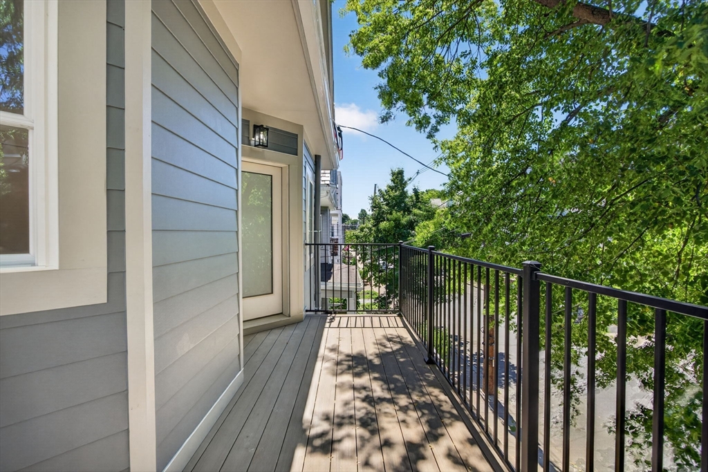 131 Hudson Street, Unit 2 Somerville, MA 02144 - Photo 28 of 32