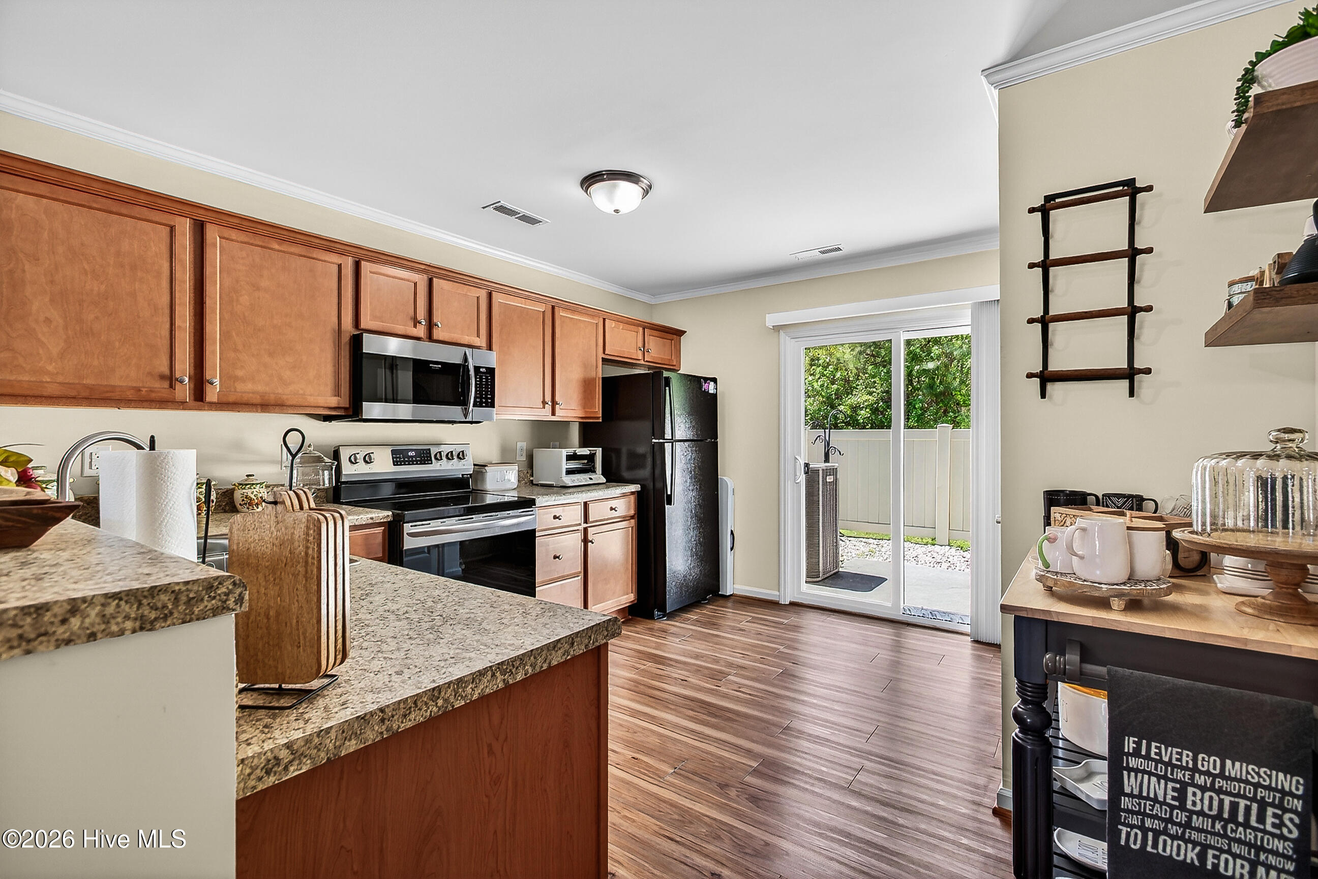 431 Sullivan Loop Road Midway Park, NC 28544 - Photo 6 of 22 08