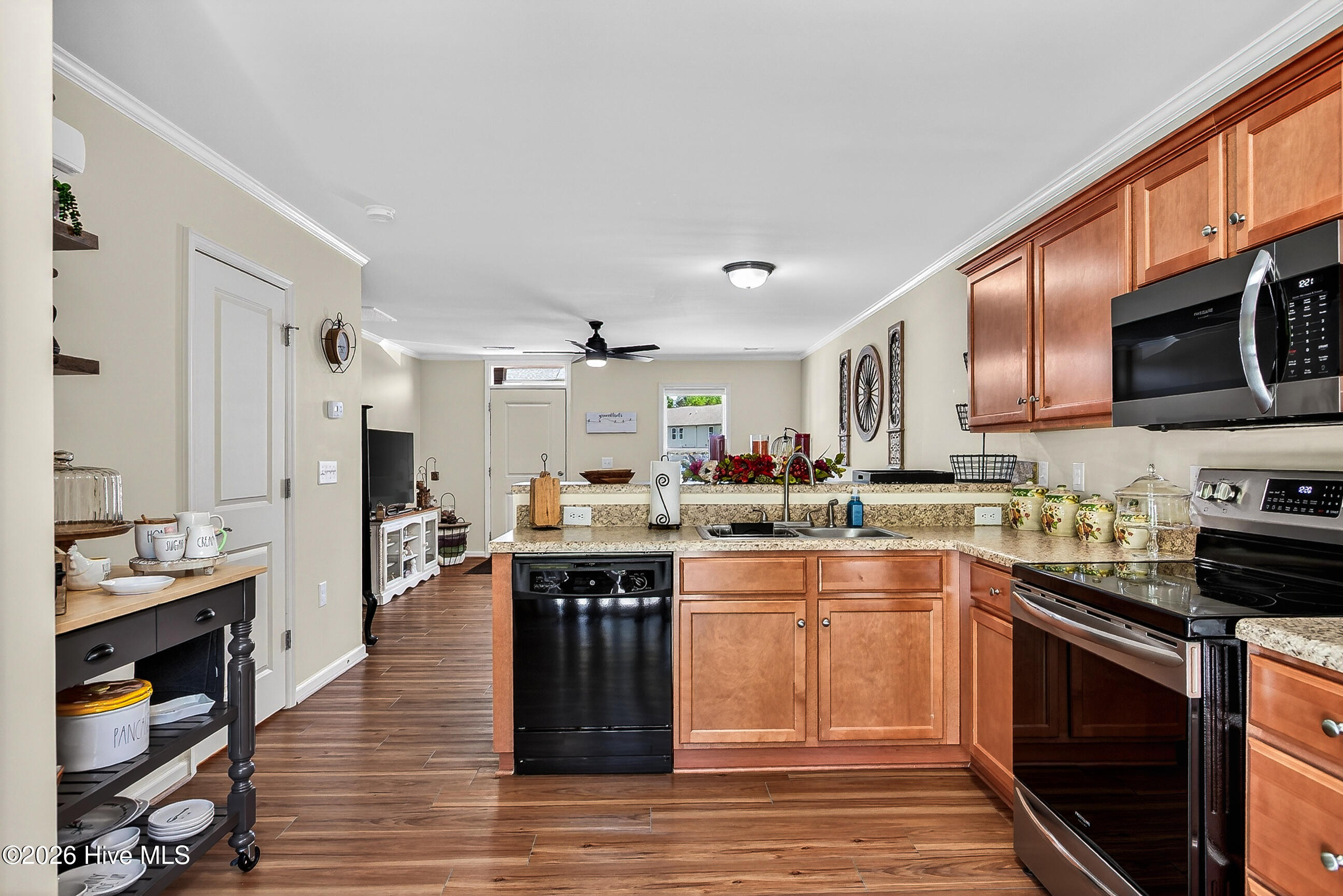 431 Sullivan Loop Road Midway Park, NC 28544 - Photo 9 of 22 11