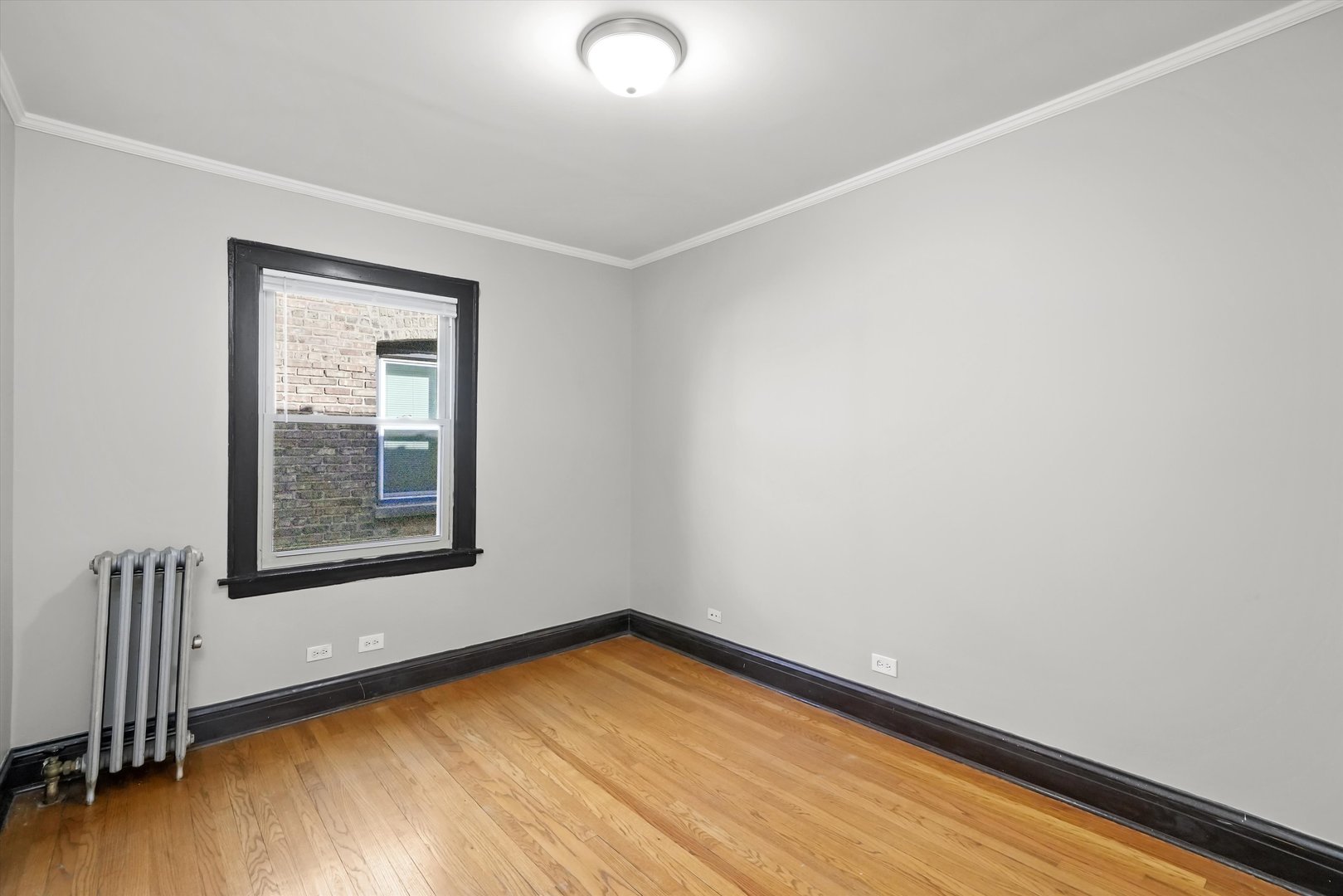 1925 B Grove Avenue, Unit 309 Berwyn, IL 60402 - Photo 8 of 28