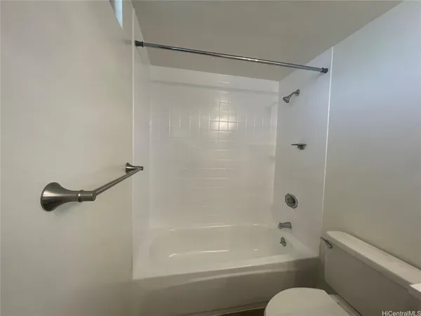 $2,200 | 350 Aoloa Street, Unit A129, Kailua, HI 96734