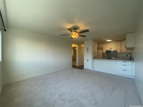 $2,200 | 350 Aoloa Street, Unit A129, Kailua, HI 96734