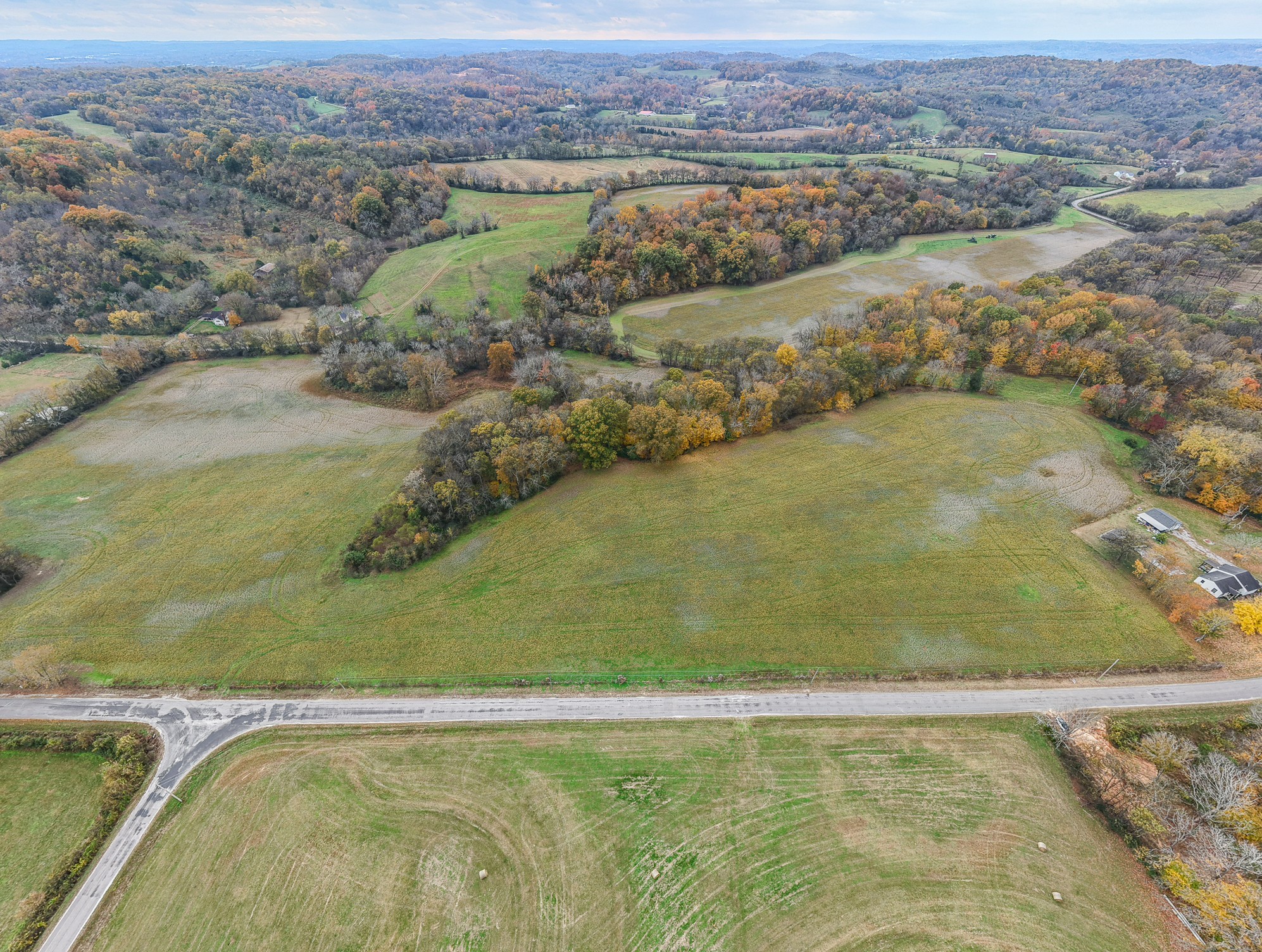 7 Craig Bridge Road Williamsport, TN 38487 - Photo 7 of 8 an aerial view of ocean