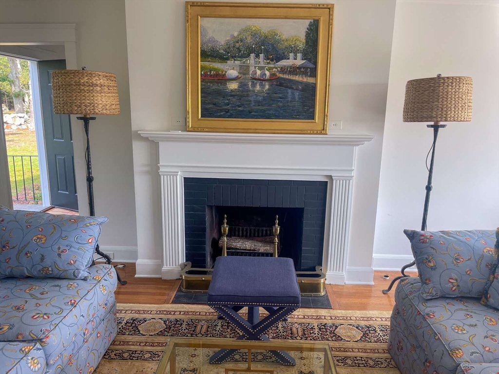 512 River Road Westport, MA 02790 - Photo 5 of 37