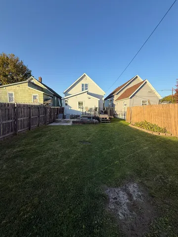 $129,900 | 305 Carney Boulevard, Marinette, WI 54143