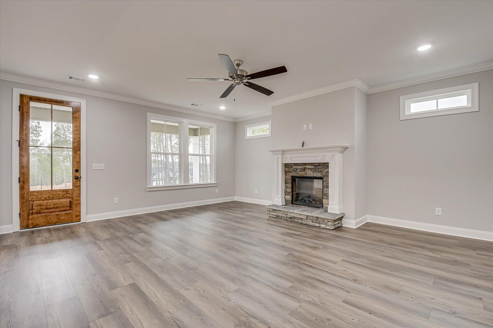 923 Walker Point Drive Grovetown, GA 30813 - Photo 5 of 44
