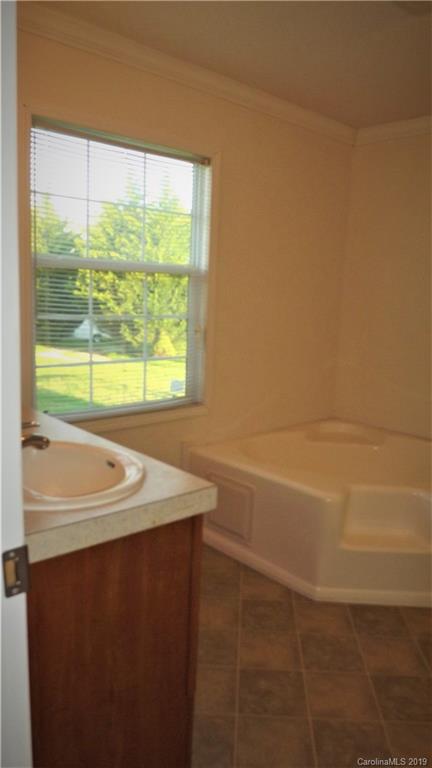1652 Orchard Road Flat Rock, NC 28731 - Photo 14 of 25 Gallery Image 14