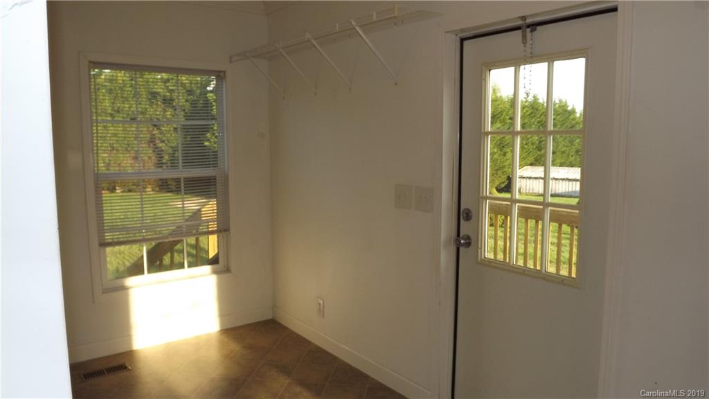1652 Orchard Road Flat Rock, NC 28731 - Photo 23 of 25 Gallery Image 23